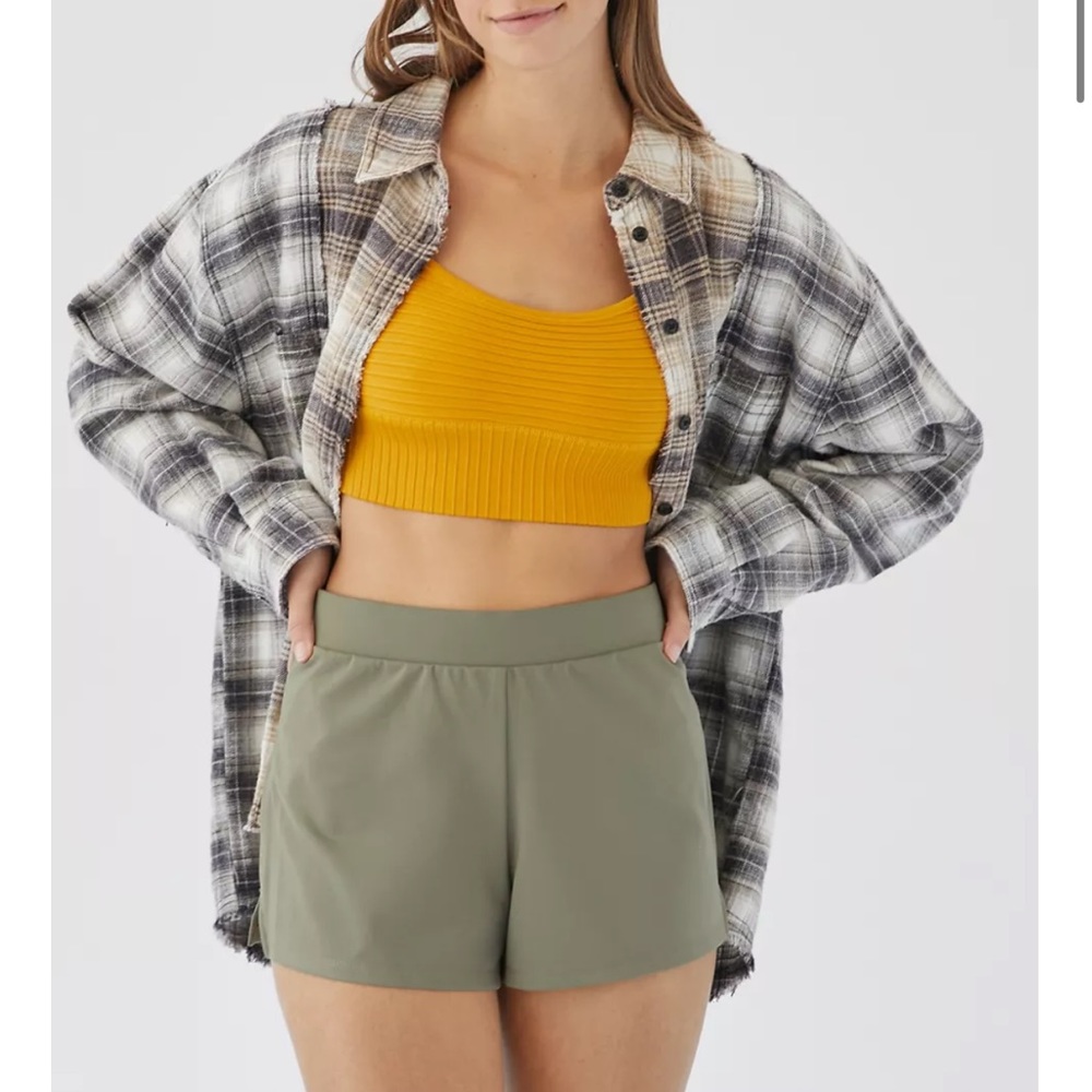 Columbia Sandy Creek Stretch Shorts- NWT